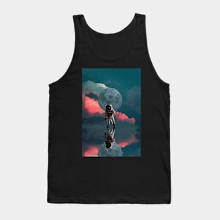 Astronaut on the moon Tank Top